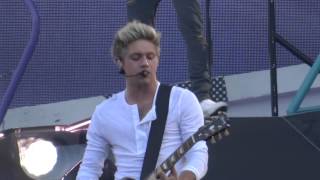 Intro + Clouds -  One Direction - OTRA - Brussels 13/06/2015