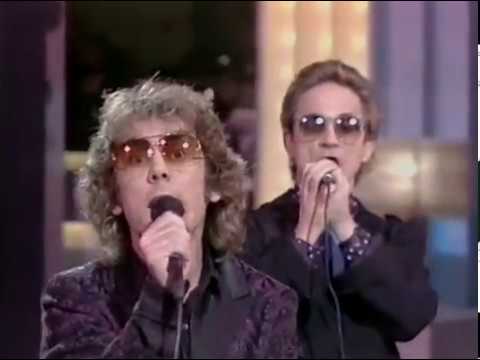 The Flying Pickets - "Sun Ain't Gonna Shine" on Des O'Connor (1985/6)