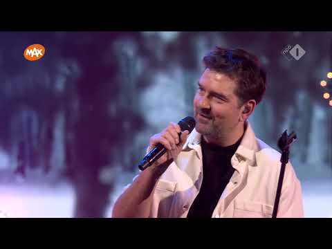 Acda & De Munnik & Guus Meeuwis - Hoe dan ook - MAX Kerstconcert 2023 25-12-23 HD