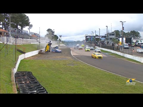 Turismo Nacional BR 2023. R1 Autódromo Internacional de Tarumã. Start | Leaders Horrific Crash