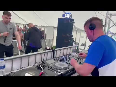 DJ VILLIAN MC ROCKING B2B MC KICKING - SOUNDSCAPE
