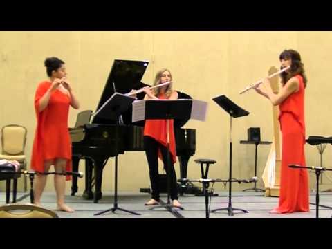 Areon Flutes performs "Summer Sketches" movement 2: "Dry Wind" by Elainie Lillios