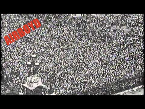 VE Day Buckingham Palace (1945)