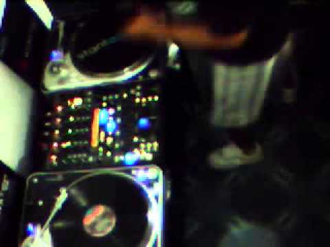 DJ AXL - Junkie's en vivo (Vinyl Rules)
