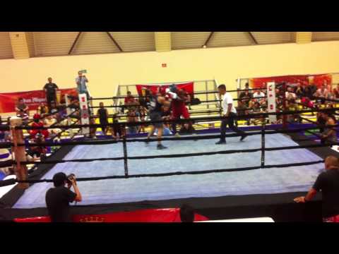 Zach Tenorio (157lbs)  v.  Aaron Mccleland (170lbs)  Rnd 2