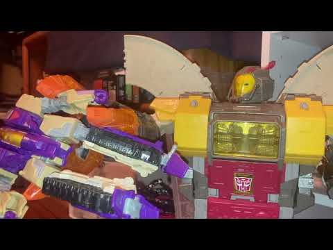082 Daily Stop Motion Challenge | Legacy Blitzwing Got me Like