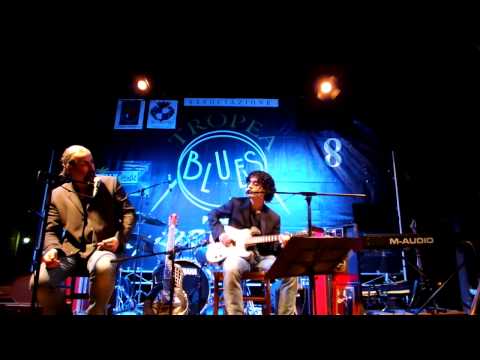 JOE CHIARIELLO Slow Blues Solo [Tropea Blues Festival 10.9.2012]