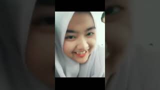 Download lagu Story WA cewe gingsul cantik bikin geregetan!! mp3 Download lagu Story WA cewe gingsul cantik bikin geregetan!! mp3