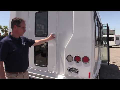 2009 Supreme Startrans Shuttle Bus S18940