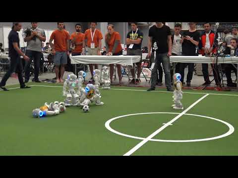 2018 RoboCup SPL Round 2 Pool K rUNSWift vs UT Austin Villa