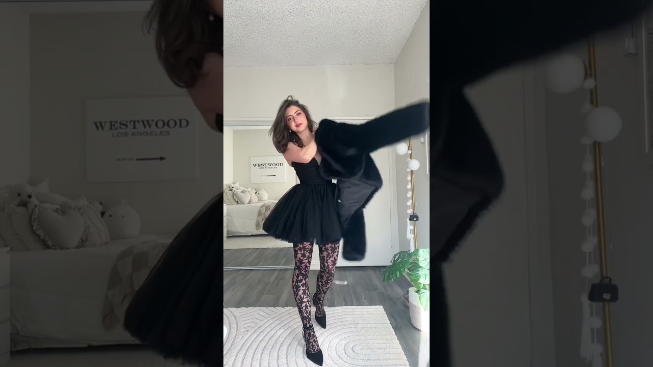 12 Days of Christmas Outfits!! DAY 3