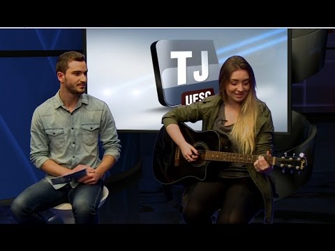 TJ UFSC 15/07/16 - Luiza Winck / Muro com tampinhas
