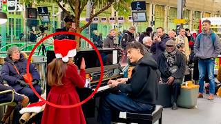 Download lagu 9 year-old sings a CHRISTMAS song.. everyone is in TEARS 🥹 mp3