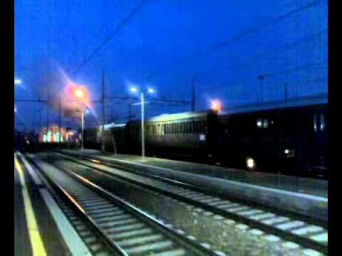 Treno storico va in rimessa a Milano Greco Pirelli