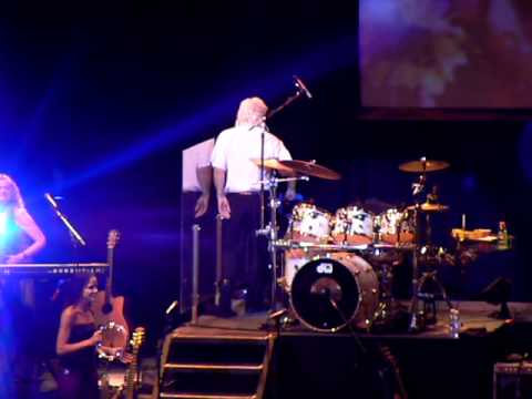 The Moody Blues Graeme Edge doing his Higher and Higher dance