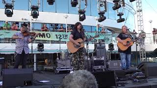 Indigo Girls: "The Wood Song" (Cayamo cruise; 2/10/2019)