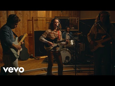 Peach Pit - Shampoo Bottles (Live Performance)