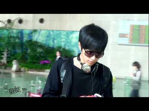 [Fancam] 121026 Myungsoo - Gimpo Airport Heading to Japan