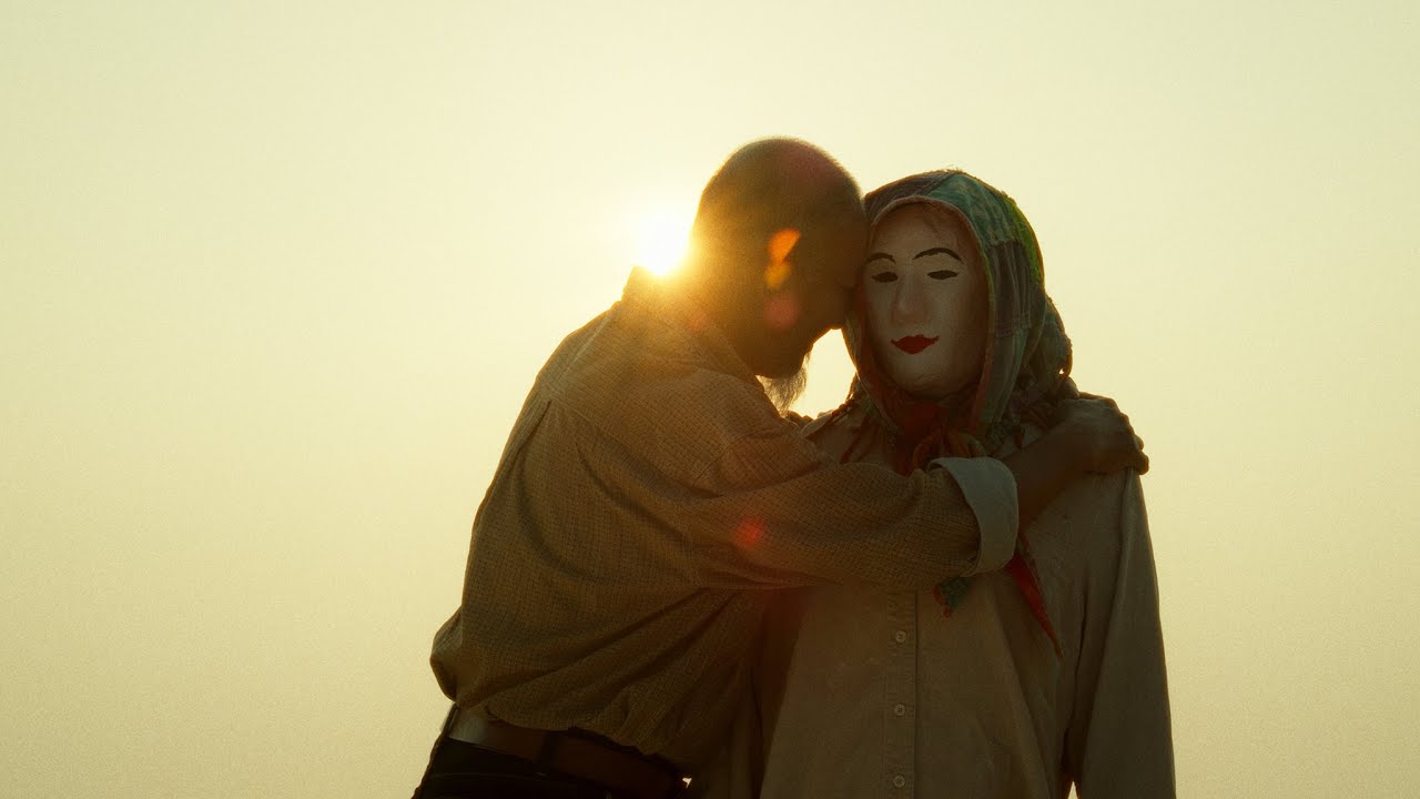 Bury Us in a Lone Desert - trailer | IFFR 2025