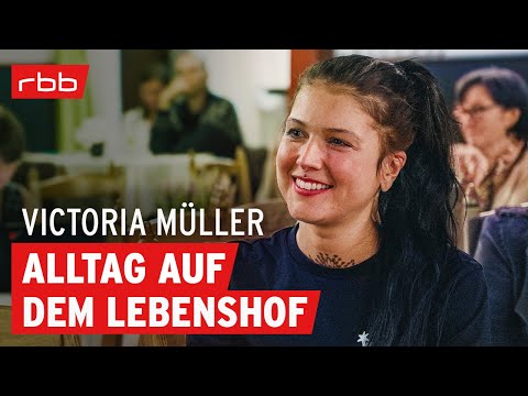 "Raus aufs Land"-Protagonistin, Tierschützerin & Mama Victoria Müller im Interview