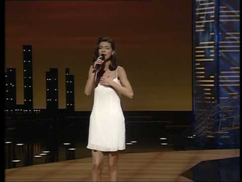 Edyta Górniak sings "To Nie Ja"