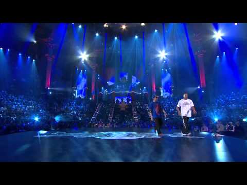 Morris vs Taisuke - Battle 11 - Red Bull BC One 2011 Moscow