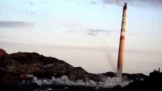 preview picture of video 'El Paso Asarco stacks demolition'