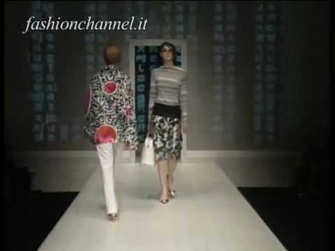 "Etro" Spring Summer 2001 Milan 2 of 3 pret a porter woman by FashionChannel