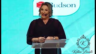 Mestre de cerimônias - eventos públicos e corporativos Kellen Lovato.