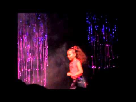 Pasarela *Fashion Alive 2010* grupo infantil del Instituto Artistico de Nuevo Laredo