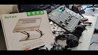 BoYata adjustable laptop riser stand for the Rode Rodecaster Pro - works great!