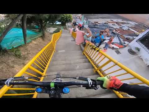 DH Urban Bike-Comuna 13