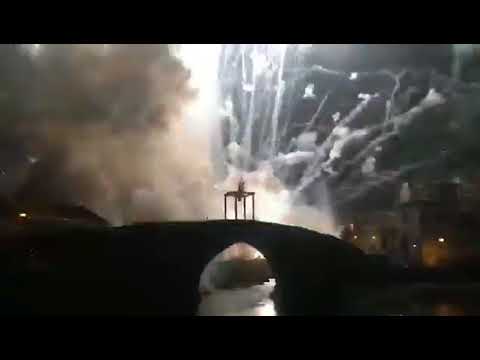 Imágenes de la explosión pirotécnica en Cangas del Narcea