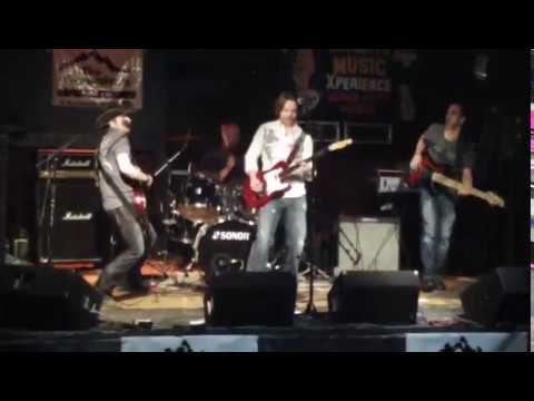 Juswho playing with Michael Aldridge Country Band