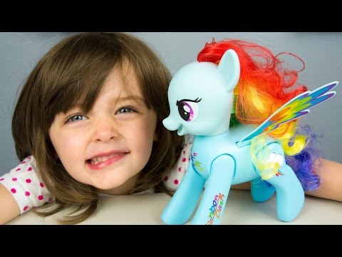 My Little Pony Flip & Whirl Rainbow Dash Pony Fashion Doll Pet MLP Video