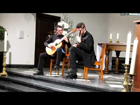 Astor Piazzolla - Tango Suite for two guitars - "Deciso" (Duo Scarlatti)