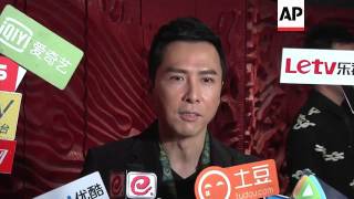 Download lagu Donnie Yen, Nick Cheung and Nicholas Tse attend annual dinner held by the Emperor Group mp3
