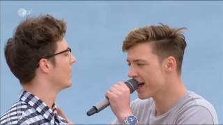Die Lochis,  Sidekick