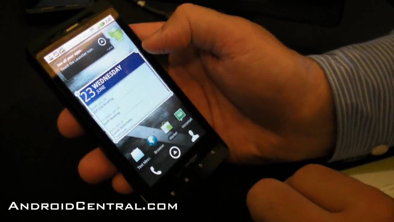 Droid X doesn't have Motoblur - YouTube