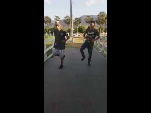 MC Neguinho ITR e MC Brinquedo - E pra botar nesse c* - É mas de 300 reas