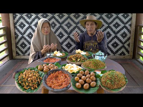 Nasi Berkat Lengkap, Sambal Tomat & Cemilan Talam Jagung | Masakan Kampung Halaman