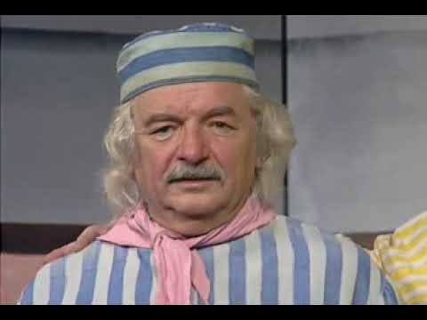 Pan KULHÁNEK-DJC-DIVADLO JÁRY CIMRMANA_UKÁZKA HOSPODA NA MÝTINCE