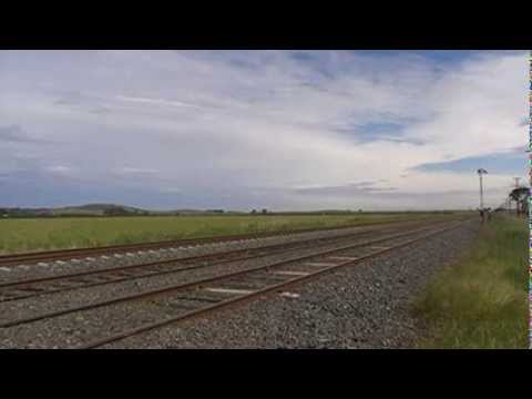 Black Caviar CF4412 leading 6MC1 at Wallan