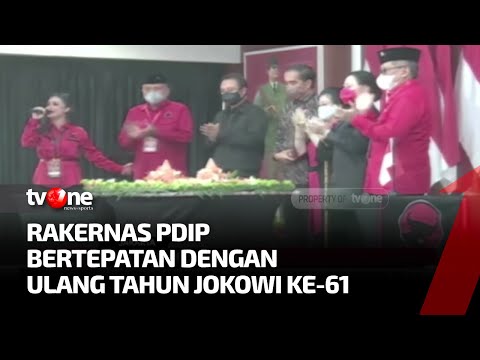 Mendapat Kejutan Ulang Tahun, Jokowi Potong Tumpeng di Rakernas PDIP | AKIP tvOne