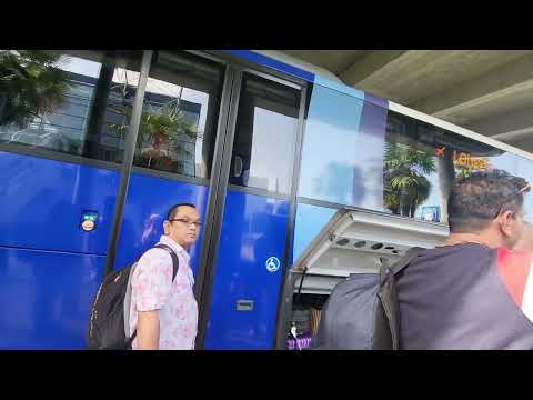 Ônibus no aeroporto de Lourdes julho de 2023