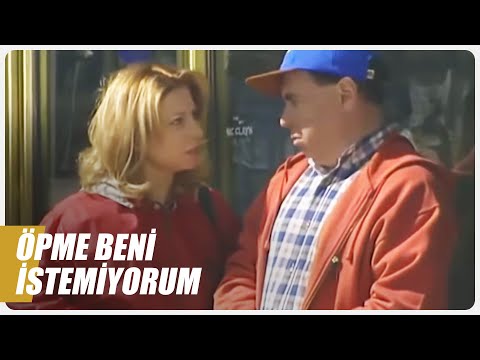 Halis Dilek'in Erkek Arkadaşı Olduğunu Düşünüyor - Bizimkiler