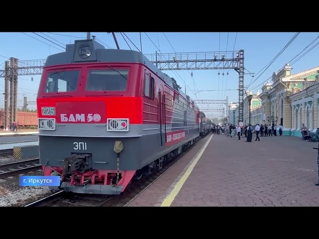 «Слышишь, время гудит»