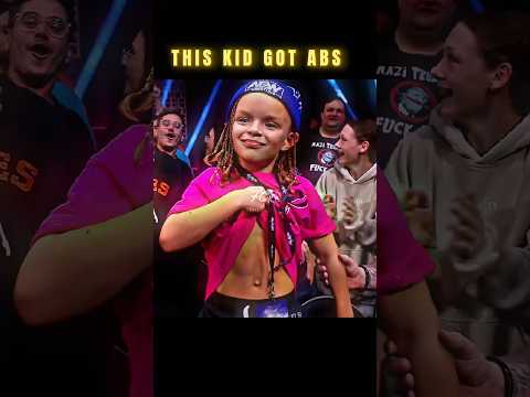 CHRIS JERICHO Fights a Young Fan in the CROWD 😂😂