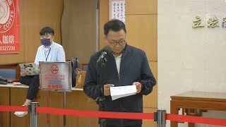 [討論] 蠢草還想辯喔，笑死