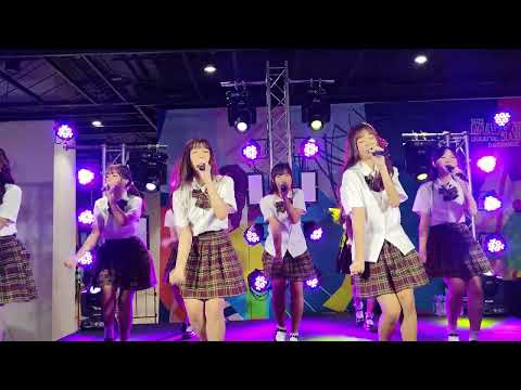 The Glass Girls : ปังปุริเย่ @ The Market Idol Party【4K 60fps】